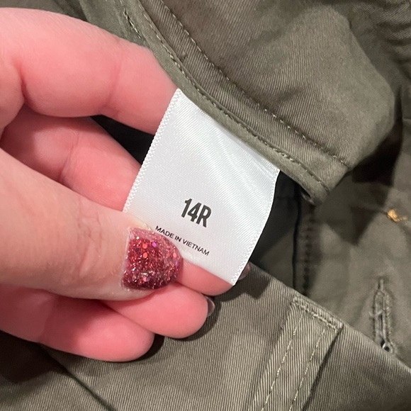 Express Ankle Pants Straight Leg Pleated Front Trousers  Pockets Green Size 14R - Picture 8 of 13